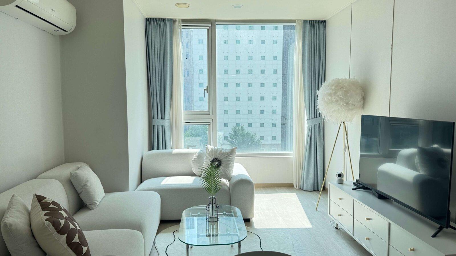Gangnam, 2BR, Fully Furnished, Low Deposit, Short-term Available.